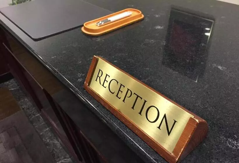 Hotelli Komagane Premont