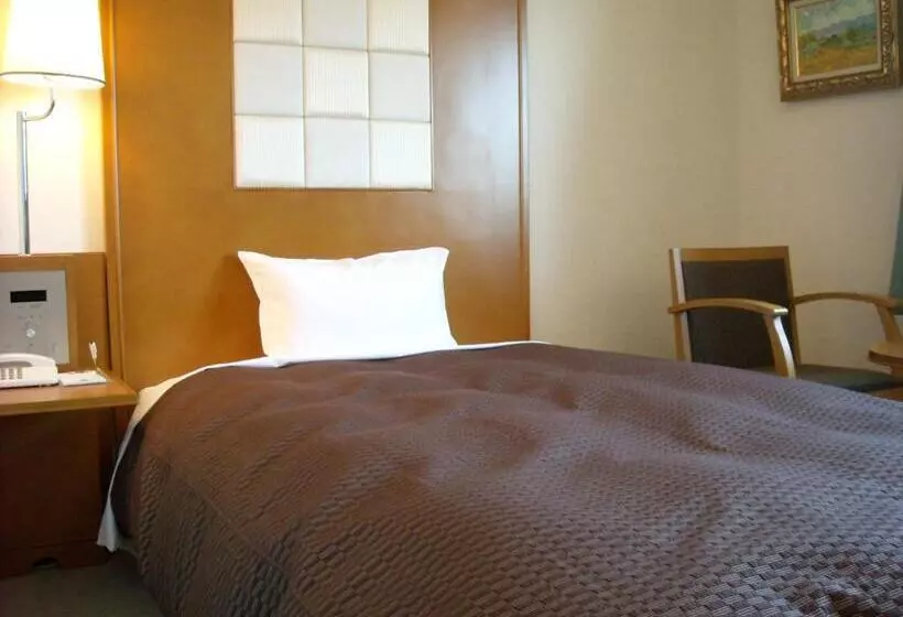 Hotelli Komagane Premont