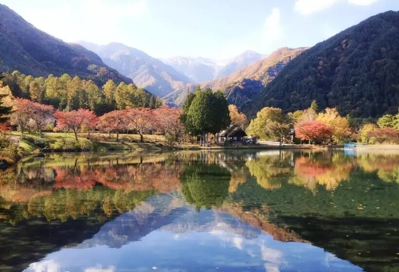 Hotelli Komagane Premont