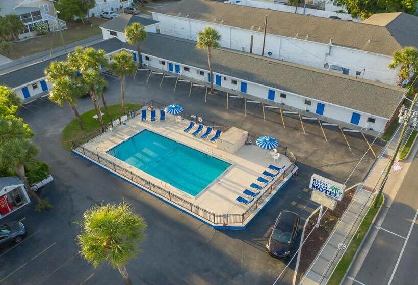 Royal Palms Motel
