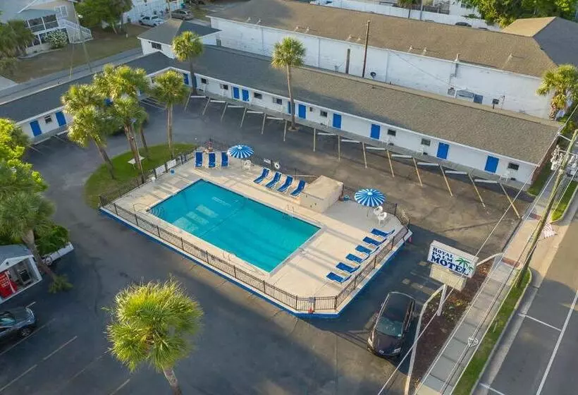 Royal Palms Motel