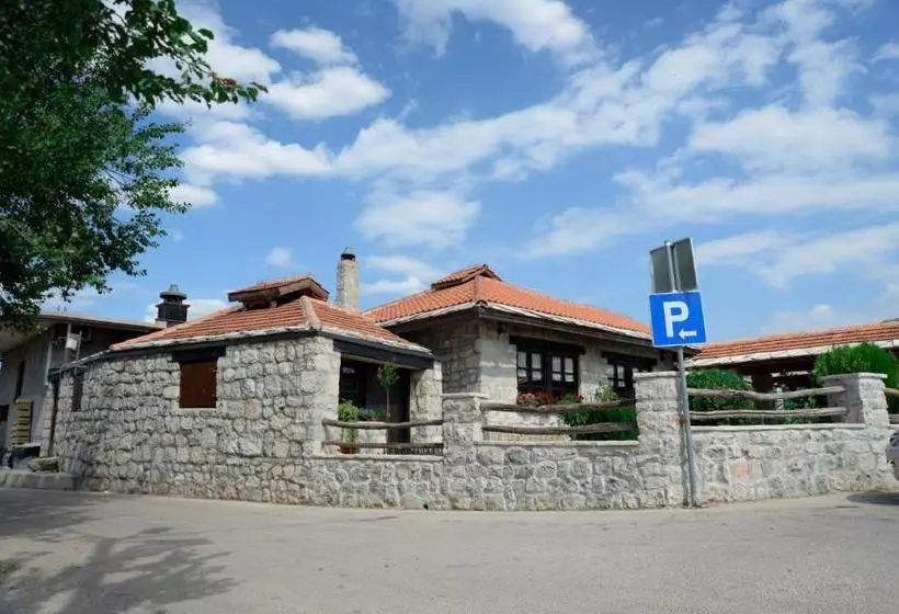 تختخواب و صبحانه Stara Hercegovina