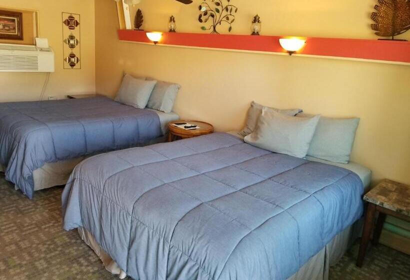 Мотель Two Rivers Inn