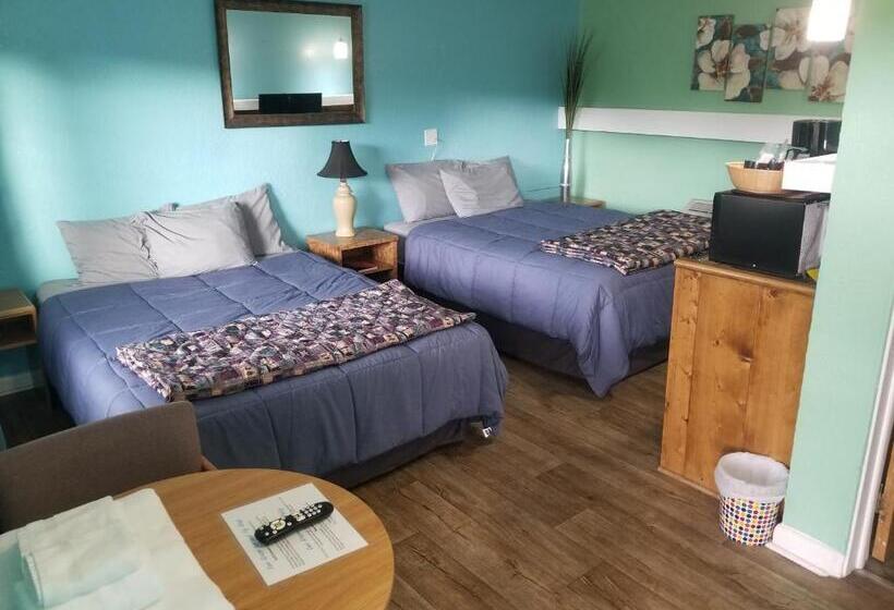 Мотель Two Rivers Inn