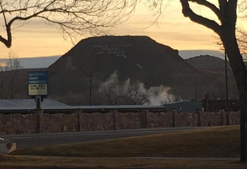 Мотель Two Rivers Inn