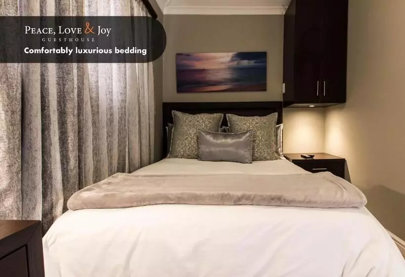 پانسیون Peace Love And Joy Self Catering Units