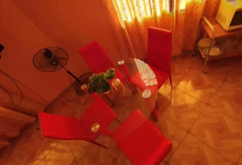 پانسیون Travel House