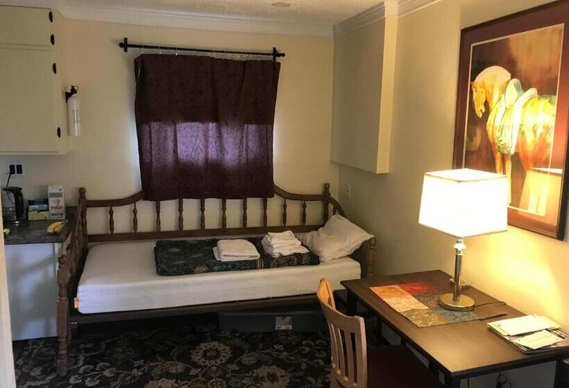 Billie's Backpackers Hostel