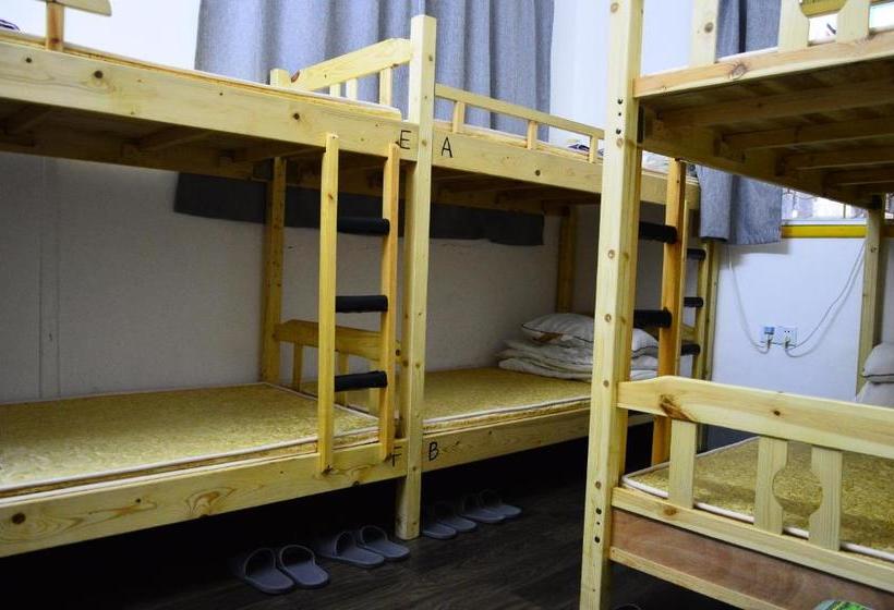 No. 6 Cuobian Hostel