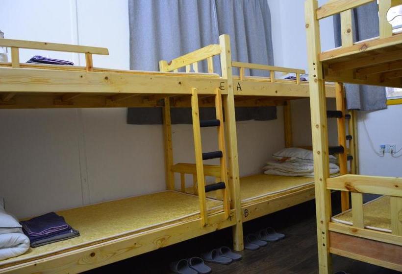 No. 6 Cuobian Hostel