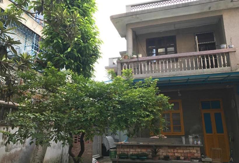 No. 6 Cuobian Hostel