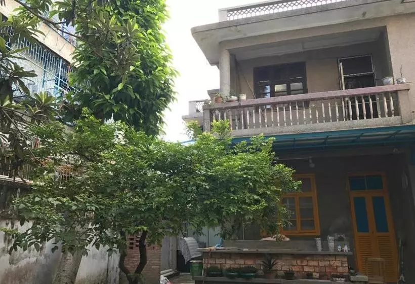 No. 6 Cuobian Hostel