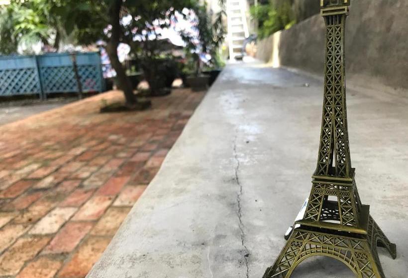 No. 6 Cuobian Hostel