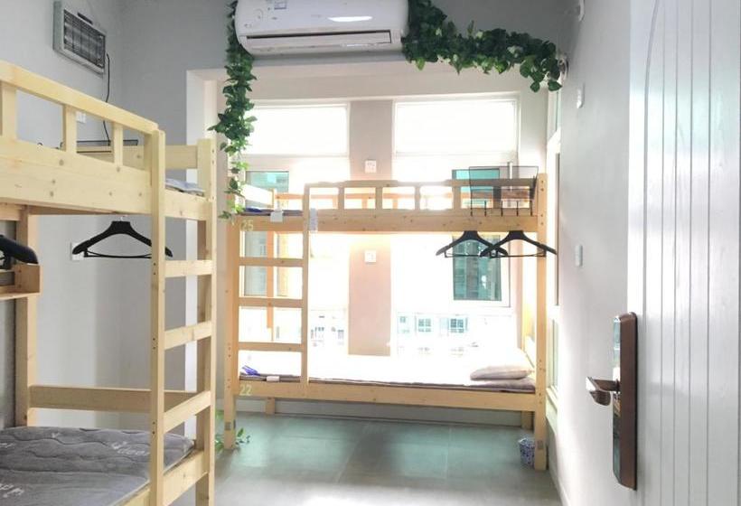 Pensão Music Bar International Youth Apartment Beihai