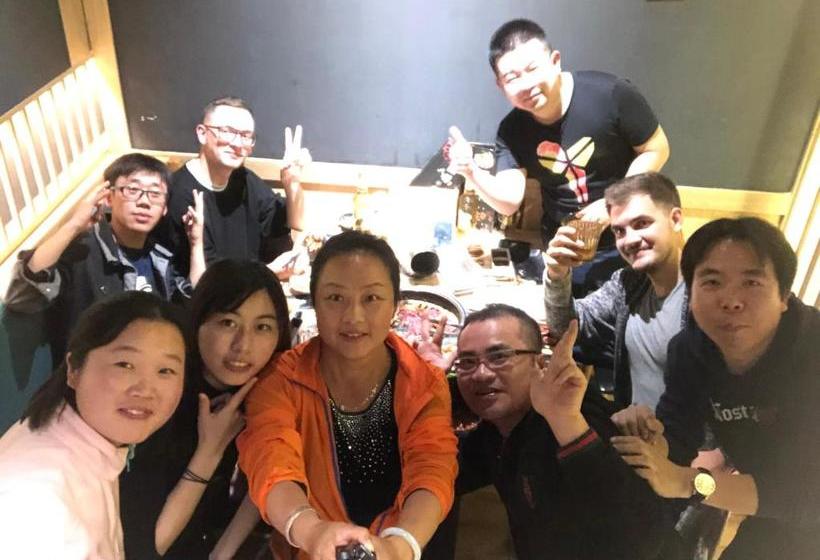 Pensão Music Bar International Youth Apartment Beihai