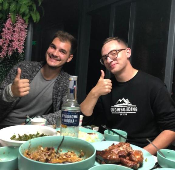 Pensão Music Bar International Youth Apartment Beihai