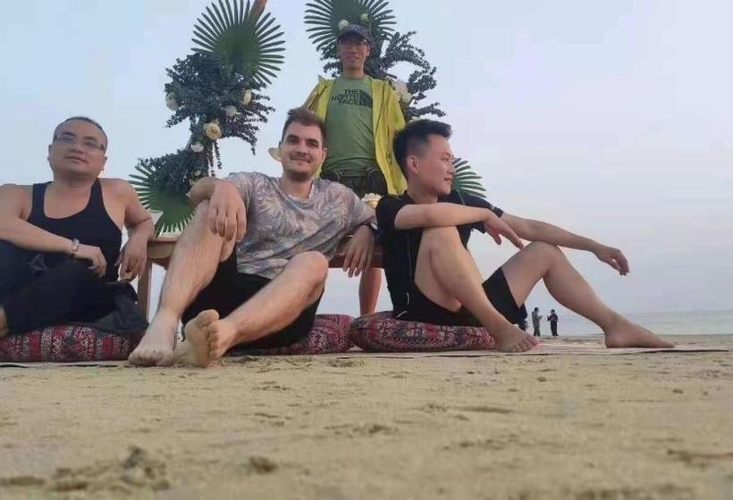 Pensão Music Bar International Youth Apartment Beihai