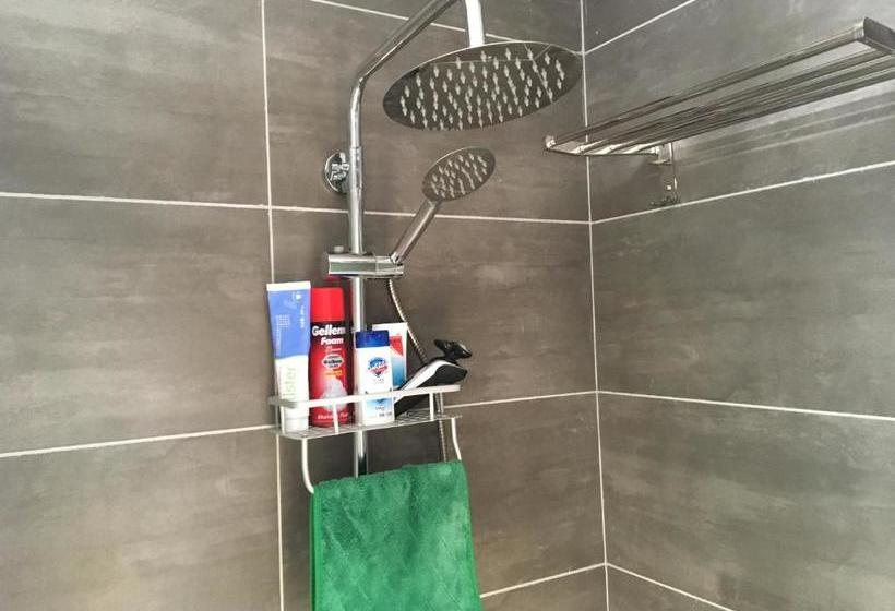 Pensão Music Bar International Youth Apartment Beihai