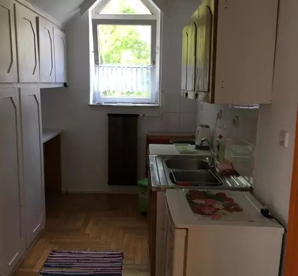 ペンション Eva Rooms