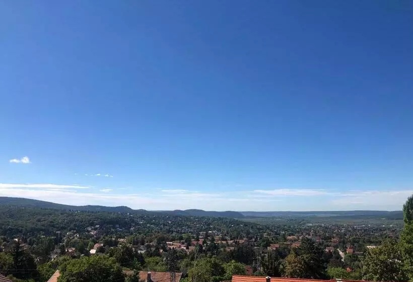 ペンション Eva Rooms