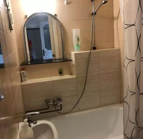 ペンション Eva Rooms