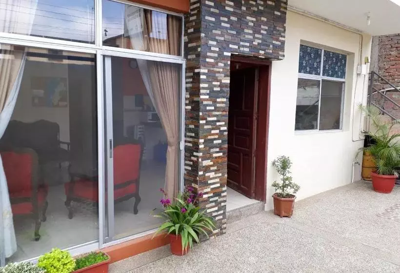 ペンション Hostal El Naufrago 1
