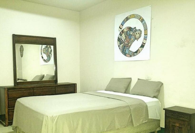 پانسیون Mangos Hostel