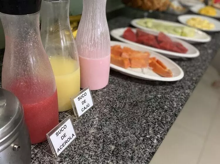 پانسیون Pousada Universitária