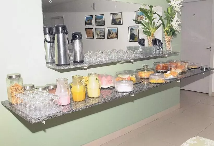 پانسیون Pousada Universitária