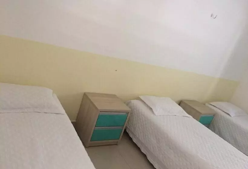 پانسیون Pousada Universitária