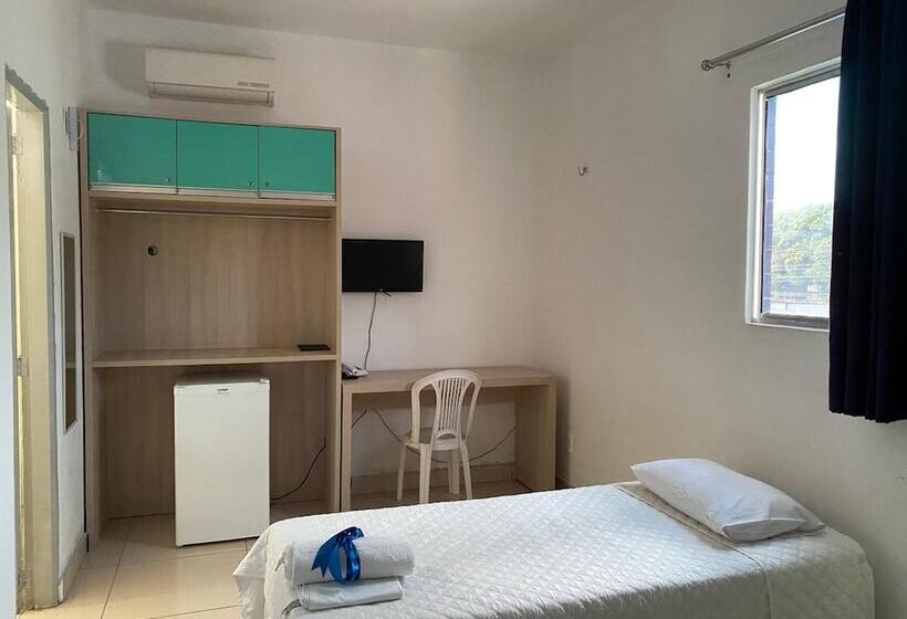 Pension (Hôtel basse catégorie) Pousada Universitária