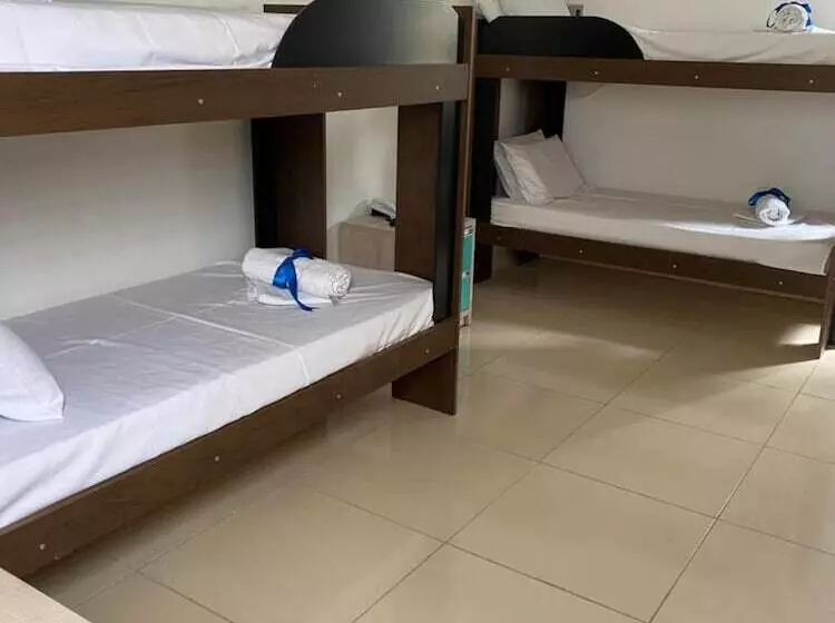 پانسیون Pousada Universitária