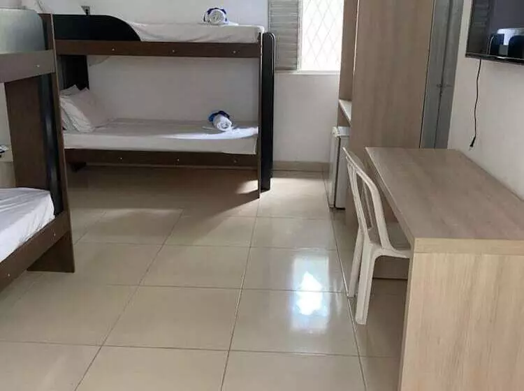 پانسیون Pousada Universitária