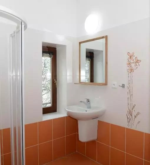 پانسیون Restaurace Obůrka