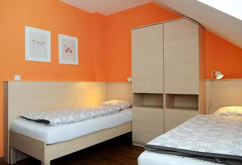 پانسیون Restaurace Obůrka