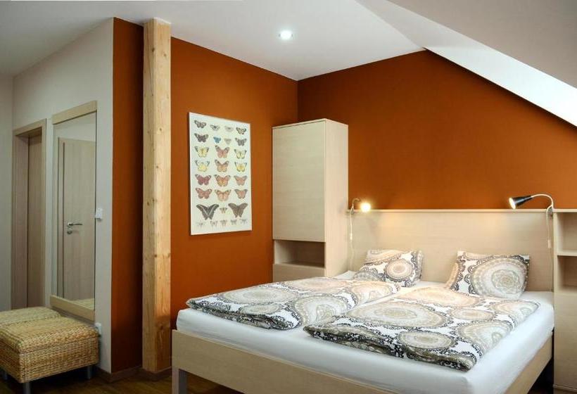 Panzió Restaurace Obůrka