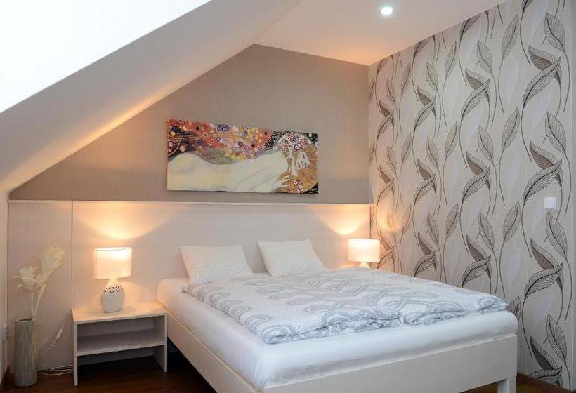 Panzió Restaurace Obůrka