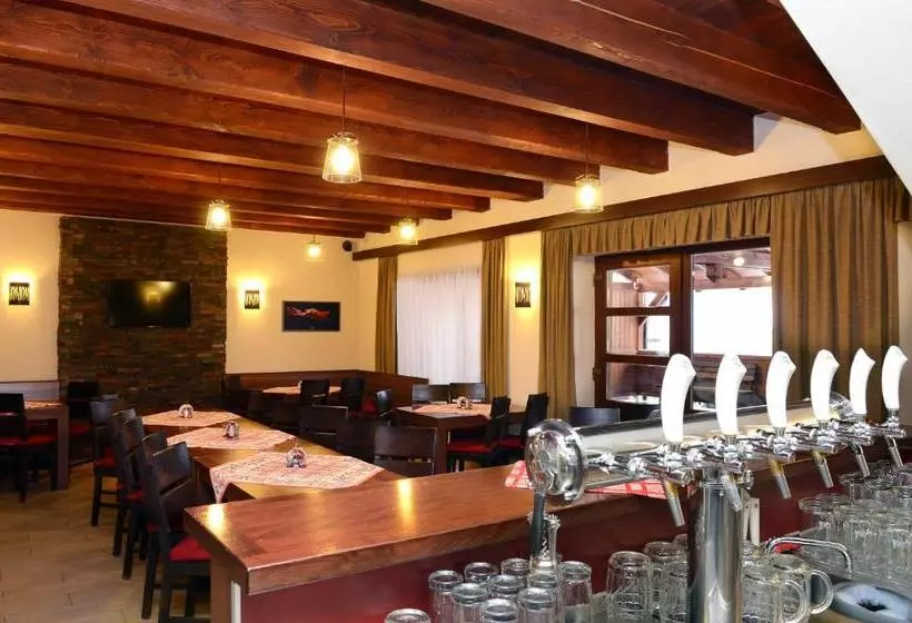 پانسیون Restaurace Obůrka