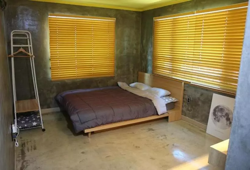 ペンション Dalnaru Guesthouse