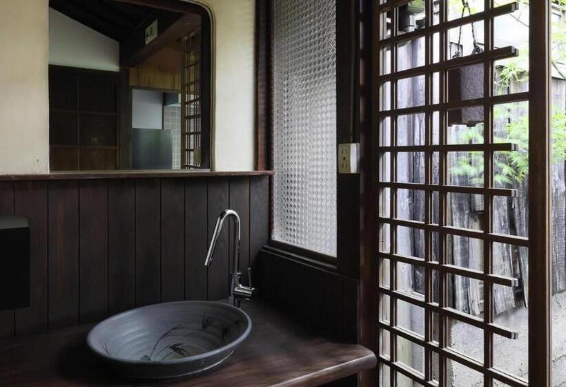 Panzió 古民家の宿宰嘉庵 Traditionaljapanisehotel Saikaan