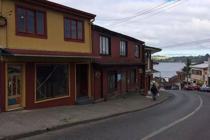 ペンション Nomades Chiloe Hostel