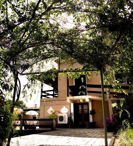 펜션 Pousada Flor De Penedo