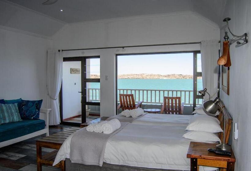 پانسیون The Cormorant House