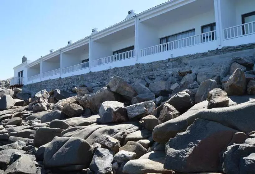 پانسیون The Cormorant House