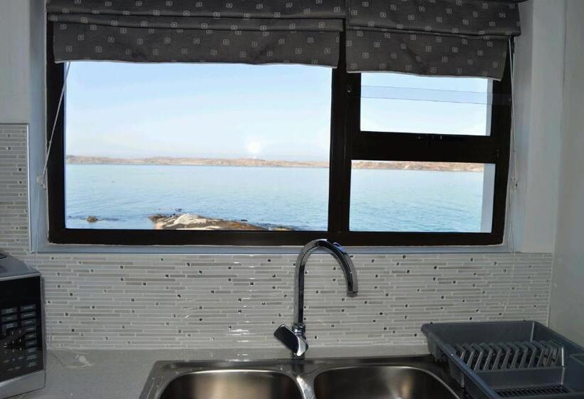 پانسیون The Cormorant House