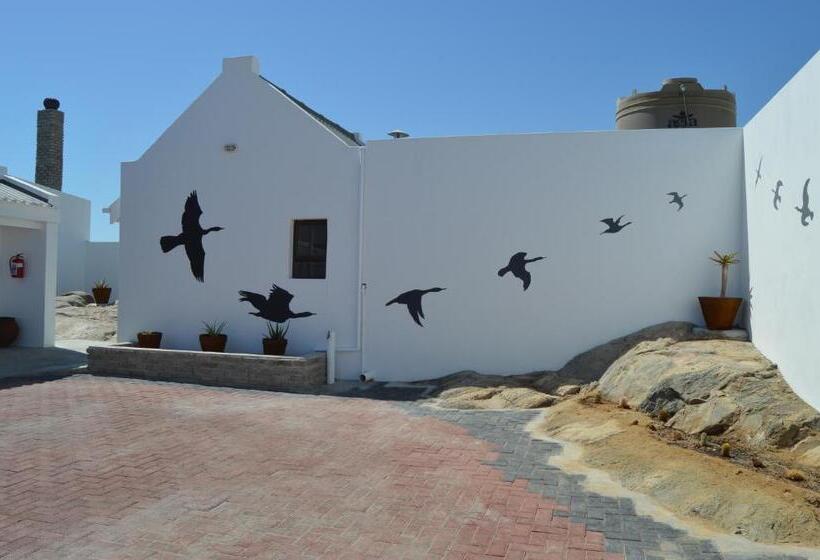 پانسیون The Cormorant House