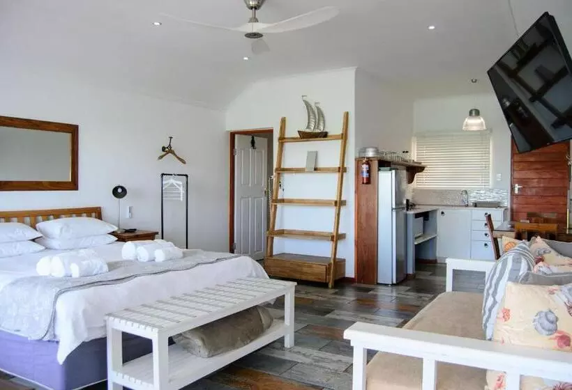 پانسیون The Cormorant House