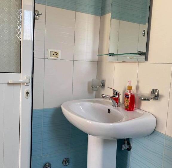 پانسیون Villa Roku