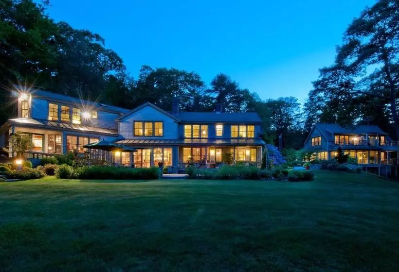 Coveside Bed & Breakfast