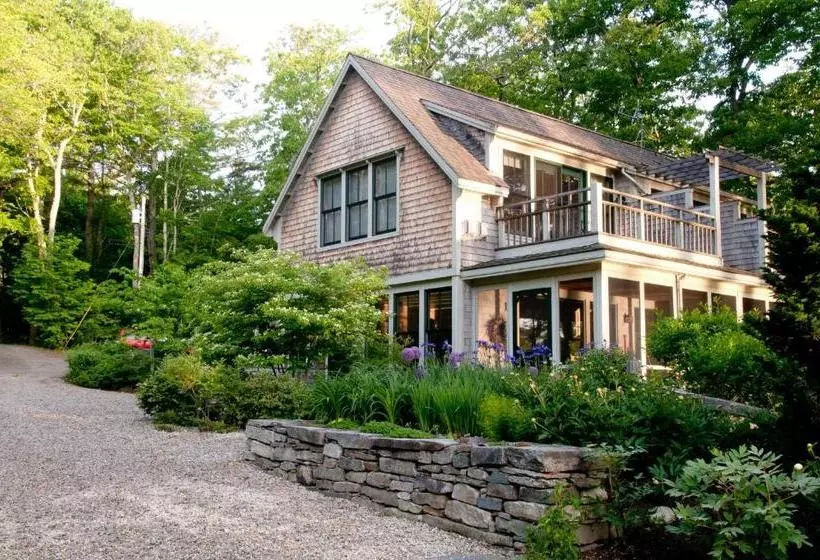 Coveside Bed & Breakfast